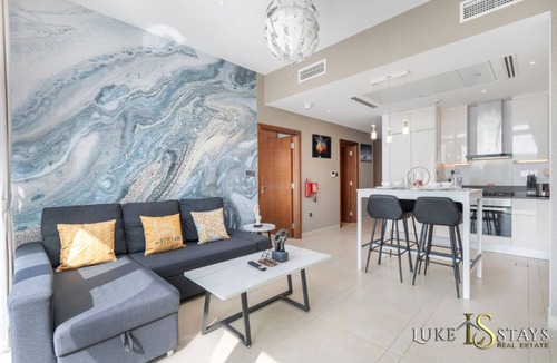 Jumeirah Beach Residence Apartment | Breathtaking Views: Holiday Home in Marina Gate