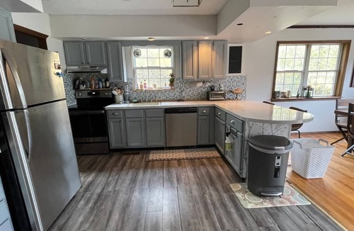 Andes House | Breathtaking views. Hot tub. Private pond. Huge deck. Fast wifi.