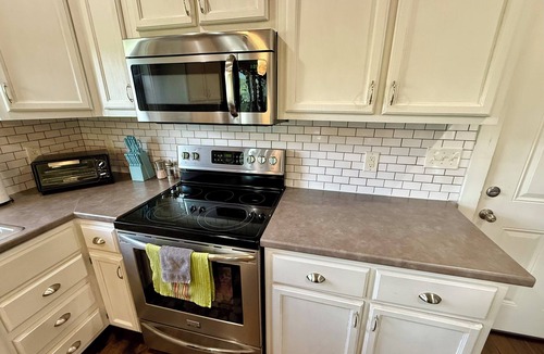 Bryson City Cabin | Breathtaking Views of Mountains & Lake - Hot Tub - Fragrance Free
