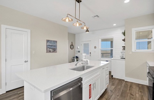 Bella Vista House | Breathtaking Views & Coastal Comfort: Your Perfect Home at Casa Pura Vida