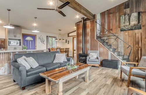 Longtown Cabin | Breathtaking Views! Where doing nothing IS something. You're On Lake Time! RELAX