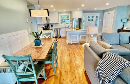 Suttons Bay Cottage | Breathtaking waterfront, 3 bed,2 bath waterfront cottage w SUP’s 3 kayak & bikes