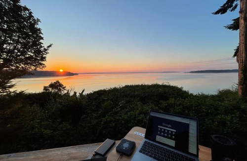 Suquamish House | Breathtaking Waterfront Home w Beach /Hot Tub