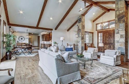 The Highlands House | Breck Escape, Spacious 6BR mountain retreat in Breckenridge