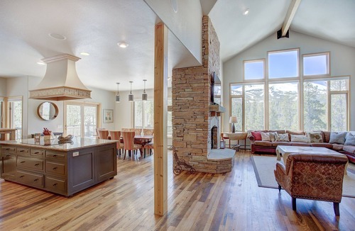 Warrior's Mark West House | 🏆 Breckenridge Home | Hot Tub | 4 Kings | Sleeps 16 | 7 Bedrooms | Pets | Views