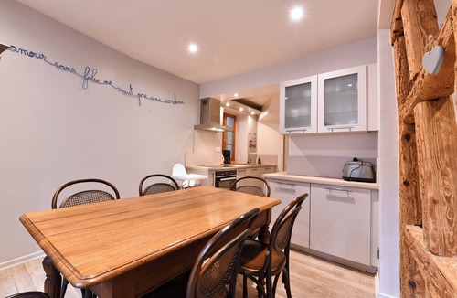 Colmar Centre Ville Apartment | Bredala *, 5-person apartment in the historic center of Colmar - 2 bedrooms
