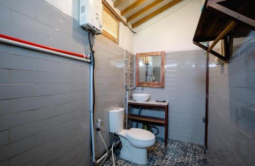 Depok Cabin | Breeze and Blossom Cottage Maguwo