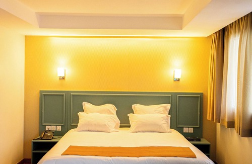 Calais City Center Hotel | BREEZE HOTEL