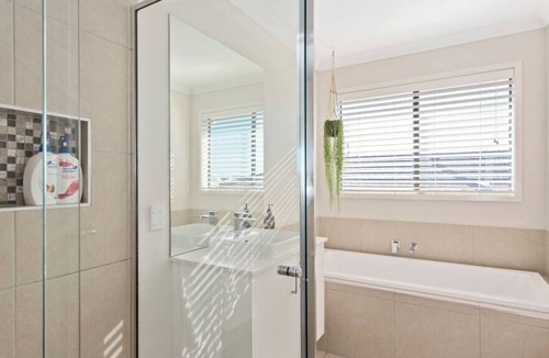 Ocean Grove House | Breeze Summary: Luxur