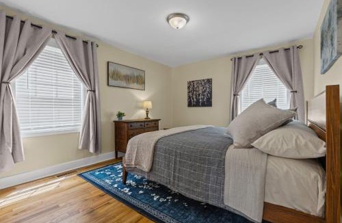 Shelbyville House | BreezeHome Cottage