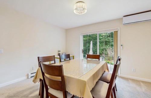 West Yarmouth House | Breezy Beach Escape