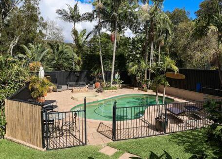 Avalon Beach House | Breezy Beach House - Avalon Beach Awaits!