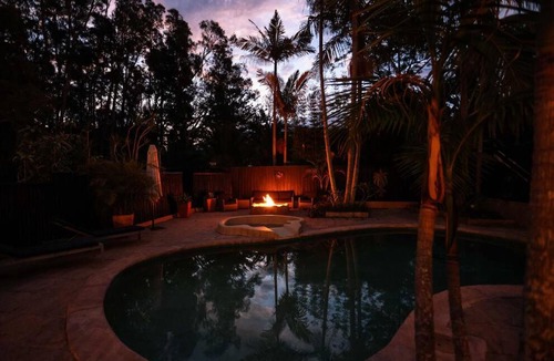 Avalon Beach House | Breezy Beach House - Avalon Beach Awaits!