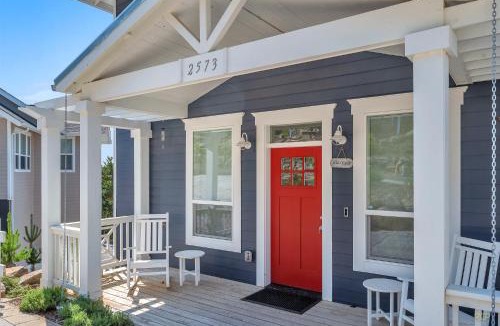 Nelscott House | Breezy Blues