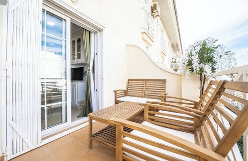 Torrevieja Apartment | Breezy Coastal Hideaway Near the Beach