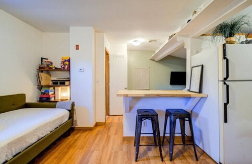 Town of Marbletown Cabin | Breezy Hill Eccentric Studio Cottage