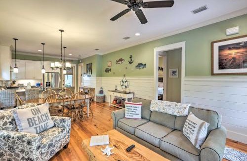 Panacea House | Breezy Home with Grills, Pool and Beach Access!