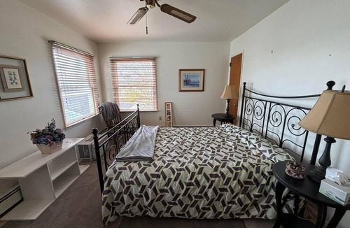 Riviera Apartment | Breezy Ocean City 2nd floor getaway