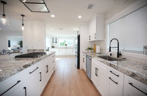 Orange House | Breezy Pool/Jac Home: 2 EnSuites & Game Room