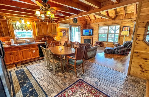 Piney Creek Cabin | Breezy River Mtn - 3BR/3BA, Hot Tub, River Access, WiFi