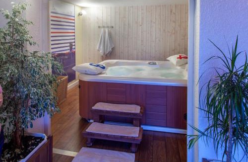 Pouldreuzic Hotel | Breiz Armor