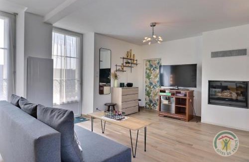 Saint-Brice-en-Cogles House | Breizh roch