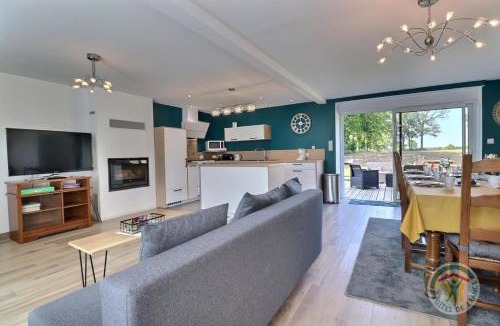 Saint-Brice-en-Cogles House | Breizh roch