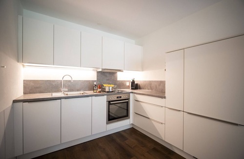 Engadin Scoul Apartment | Brentschpark No. 33: Charming renovated 2.5-room flat in the quiet located Brentschpark