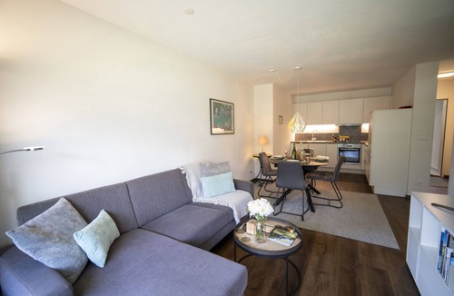 Engadin Scoul Apartment | Brentschpark No. 33: Charming renovated 2.5-room flat in the quiet located Brentschpark