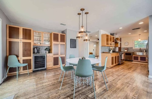 Brentwood House | Brentwood Bungalow. Walk & Bike Everything Austin!