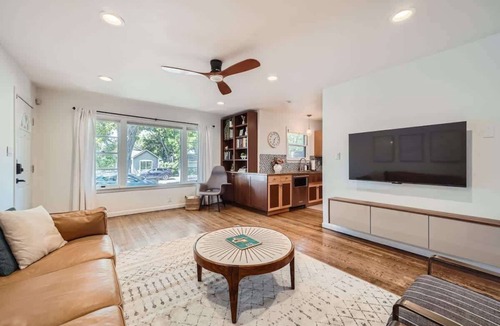 Brentwood House | Brentwood Bungalow. Walk & Bike Everything Austin!