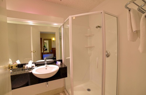 Kilbirnie Hotel | Brentwood Hotel