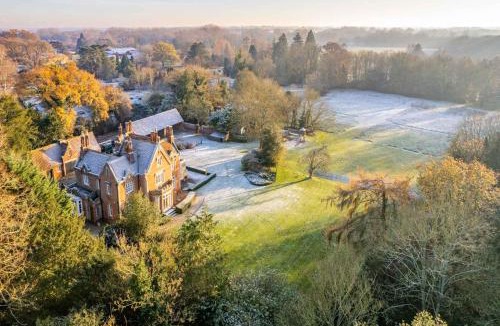 Bressingham House | Bressingham Lodge by Leap Escapes