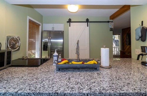 Lake of the Ozarks House | Brett's Oasis Private Lake House in Margaritaville
