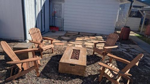 Downtown Flagstaff House | Brews, Pines, & Peaks - Your downtown Flagstaff stay awaits