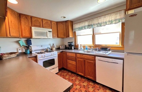 Brewster House | Brewster Cape Cod Bay Waterfront