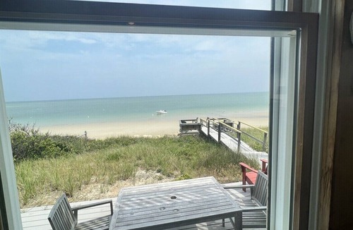 Brewster House | Brewster Cape Cod Bay Waterfront