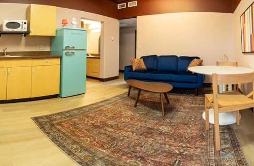 Cheney Apartment | Brewster Hall