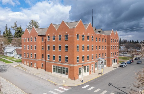 Cheney Apartment | Brewster Hall