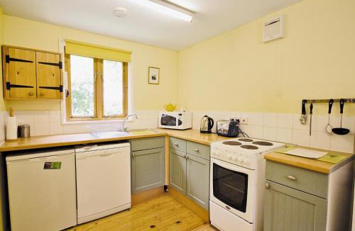 Redisham House | Briar Cottage - E5335