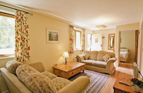 Redisham House | Briar Cottage - E5335