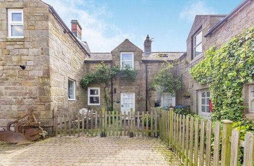 Edlingham Cottage | BRIAR COTTAGE, with open fire in Edlingham