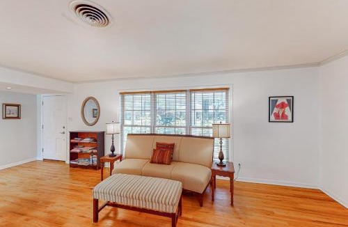 Westbury House | Briarbend Beauty