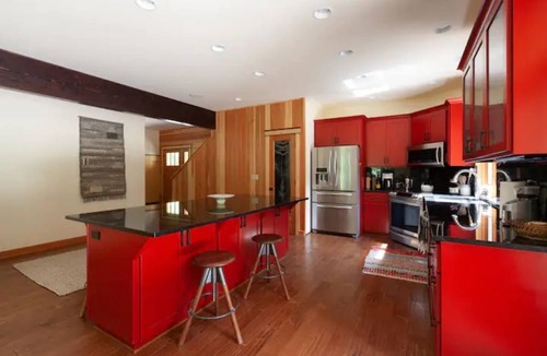 Rhododendron House | Briarwood House on Mt. Hood- Peace and Serenity- Bike/hike/board/ski