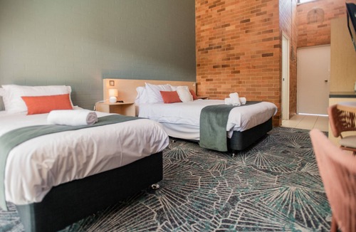 Bellara Hotel | Bribie Island Hotel