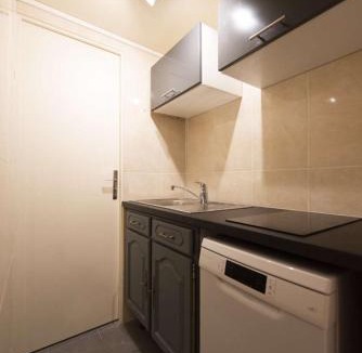 Saint-Merri Apartment | Bric Broc