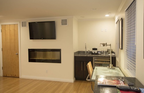 North End Hotel | Bricco Suites