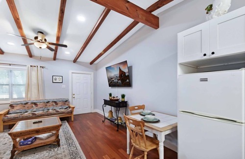 Jekyll Island House | Brice Shore To Please - charming Jekyll duplex close to beach