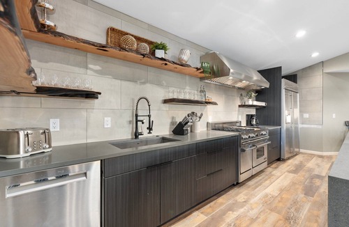 Flagstaff House | "Brick & Beam" Ultimate by Gathering Tree