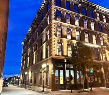 Downtown St. Louis Apartment | Brick & Bed Riverfront Lofts, G 201